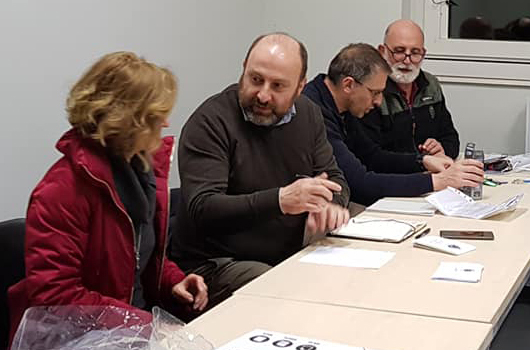 Un momento dell'assemblea di Case Nuove